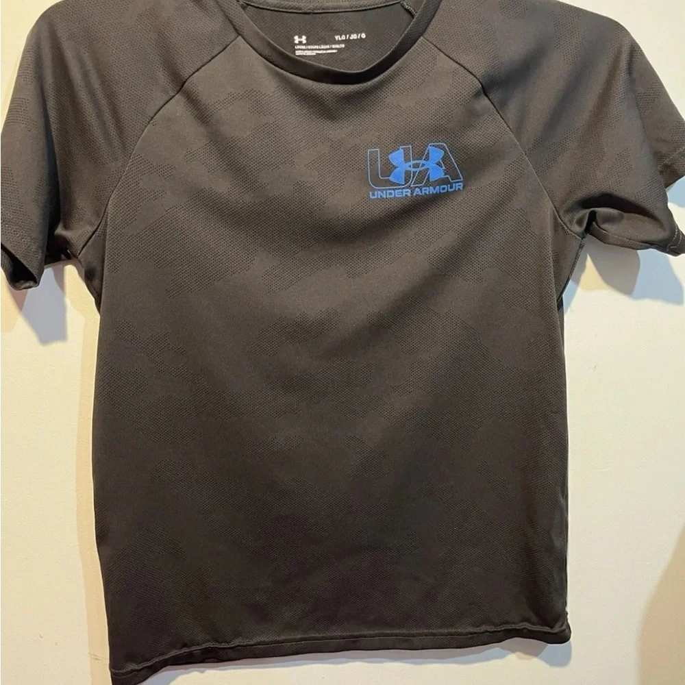 Kids Under Armour Charcoal Tee with Blue Emblem